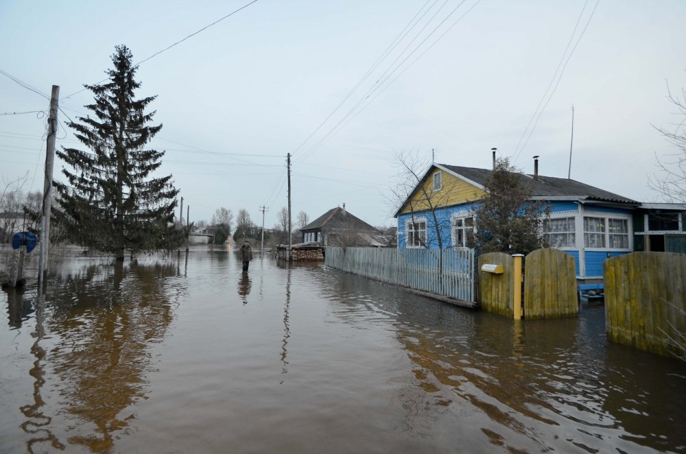 В Тверской области растет уровень воды в реке Обша