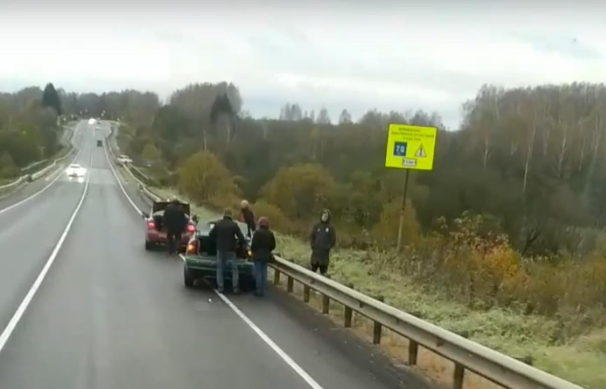 Подо Ржевом из-за гололеда в ДТП попали сразу три авто – Новости Твери и  городов Тверской области сегодня - Afanasy.biz – Тверские новости. Новости  Твери. Тверь новости. Новости. Новости сегодня. Новости Твери