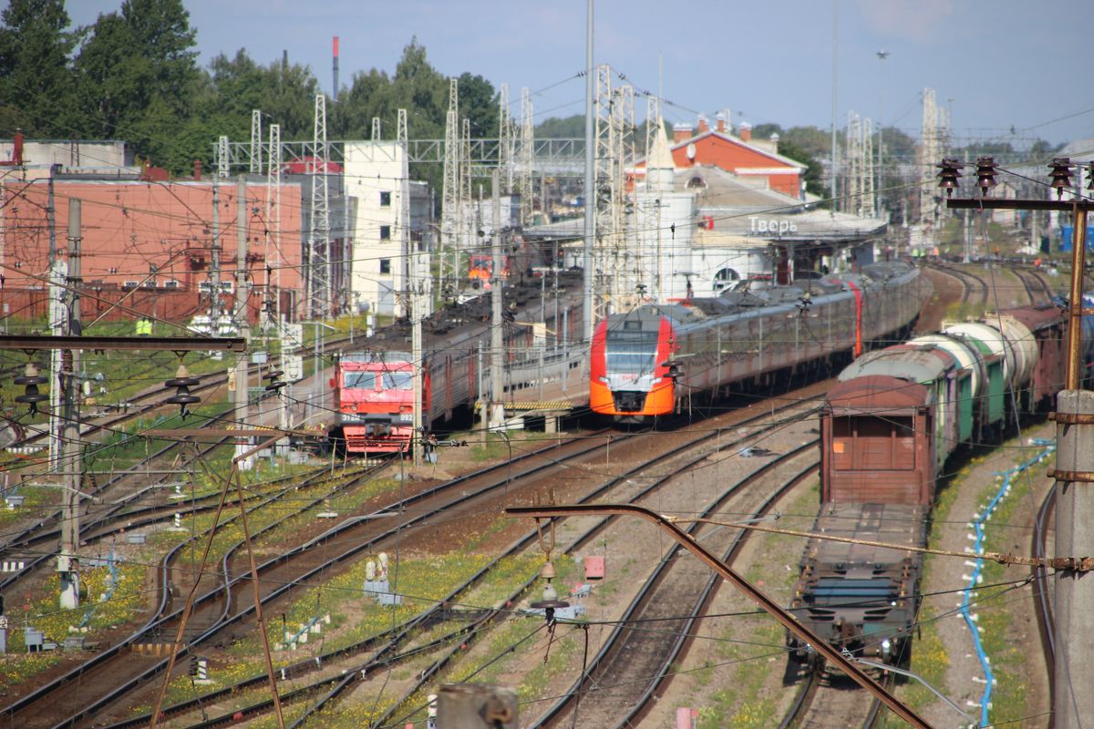 В Тверской области изменяется расписание движения пригородных поездов