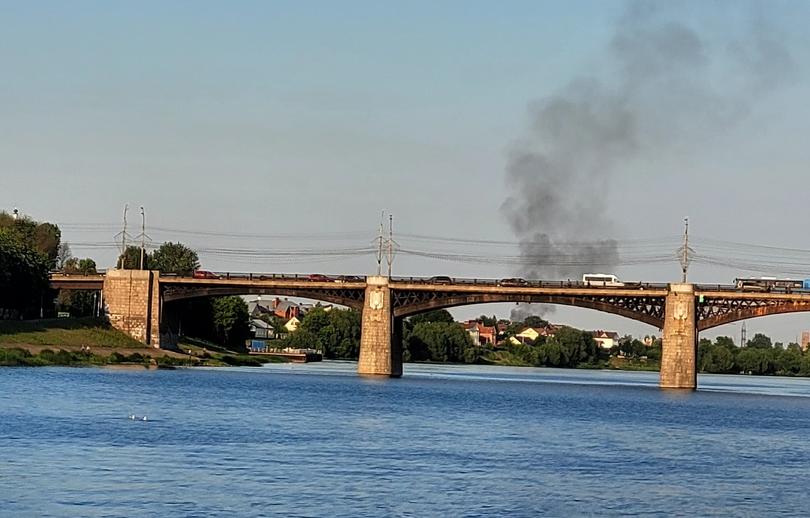 Под Тверью и в Андреапольском районе тушат лесные пожары