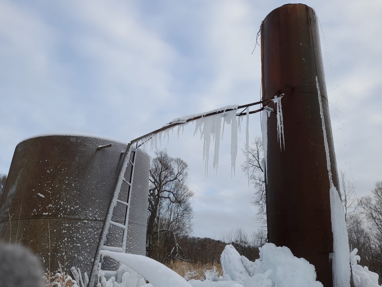 В Тверской области снова упала водонапорная башня