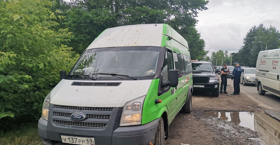 Максатиха тверская область. Перевозка пассажиров. Гарагатый максатиха магазин. Максатиха площадь свободы. Маршрутки максатиха.