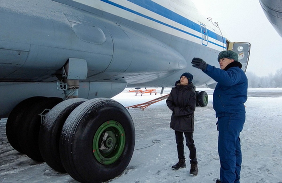 В Твери летчики исполнили новогоднее желание школьника | 04.01.2023 | Тверь  - БезФормата