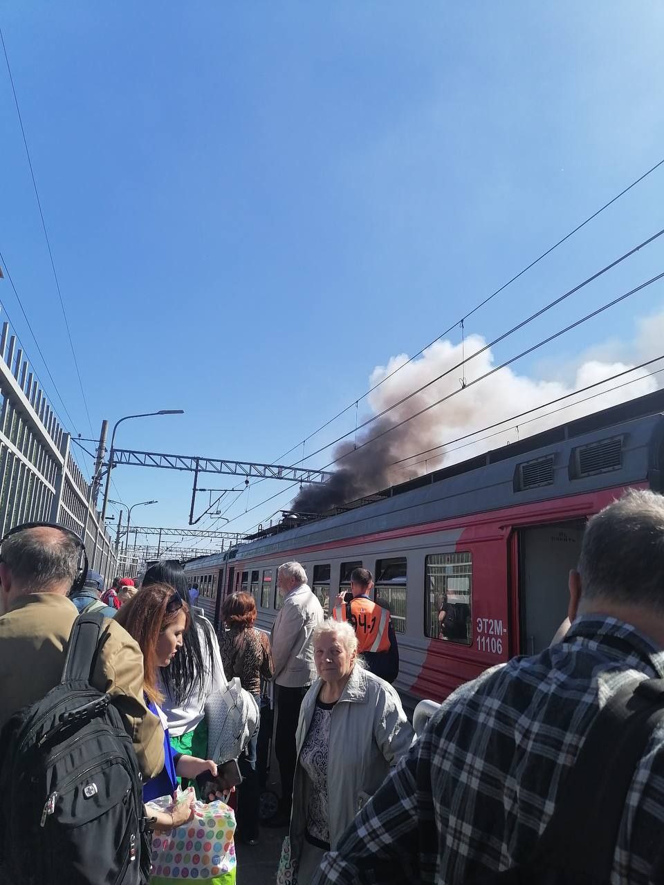 Появились подробности пожара в электричке Москва-Тверь | 22.05.2024 | Тверь  - БезФормата