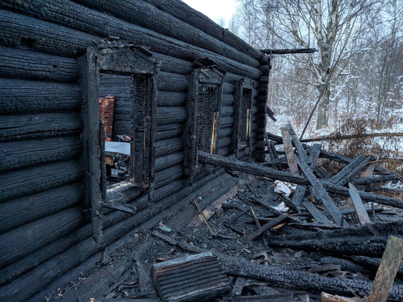 В Конаковском районе в доме сгорел инвалид