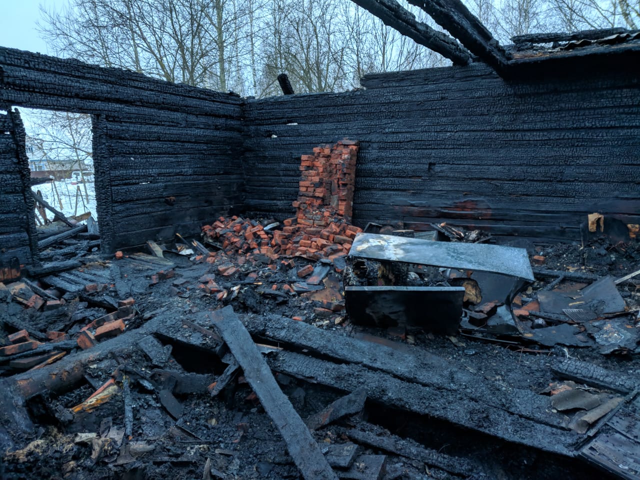 В Конаковском районе в доме сгорел инвалид