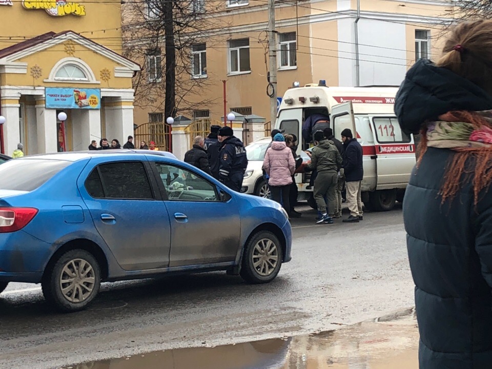 В Твери сбили мальчика, перебегавшего дорогу в неположенном месте